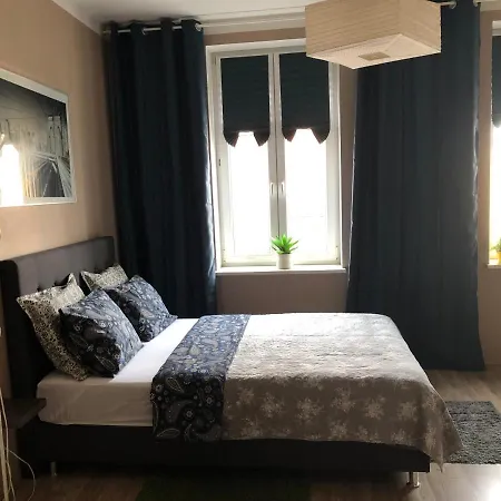 Krakowska 25 *